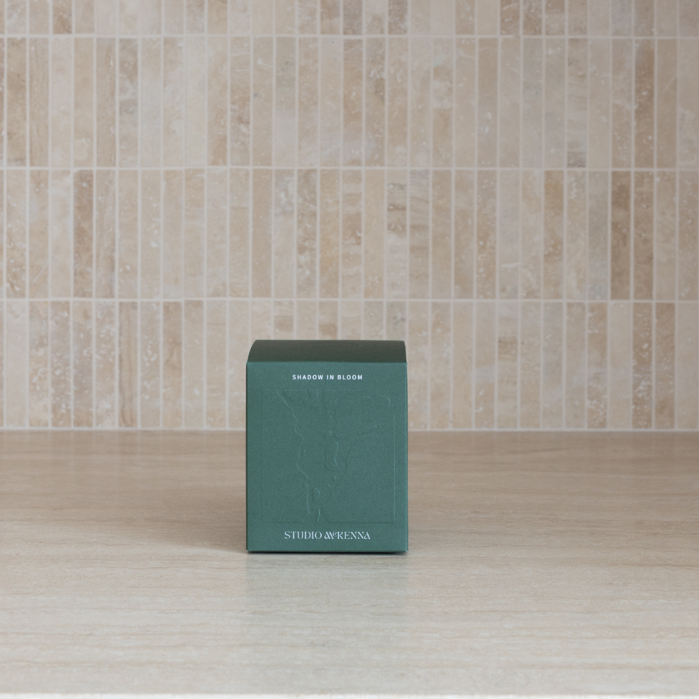 Signature Collection Candle Shadow In Bloom 220g