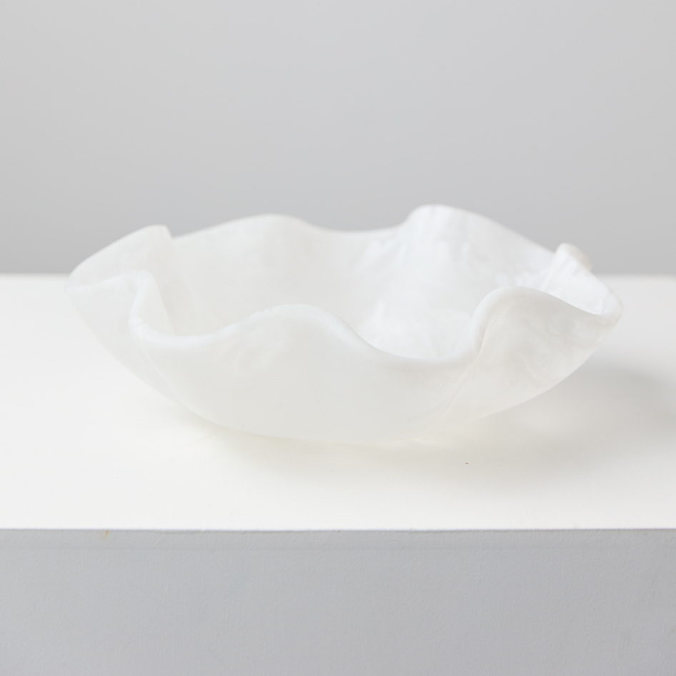 Resin Salad Bowl Flower White