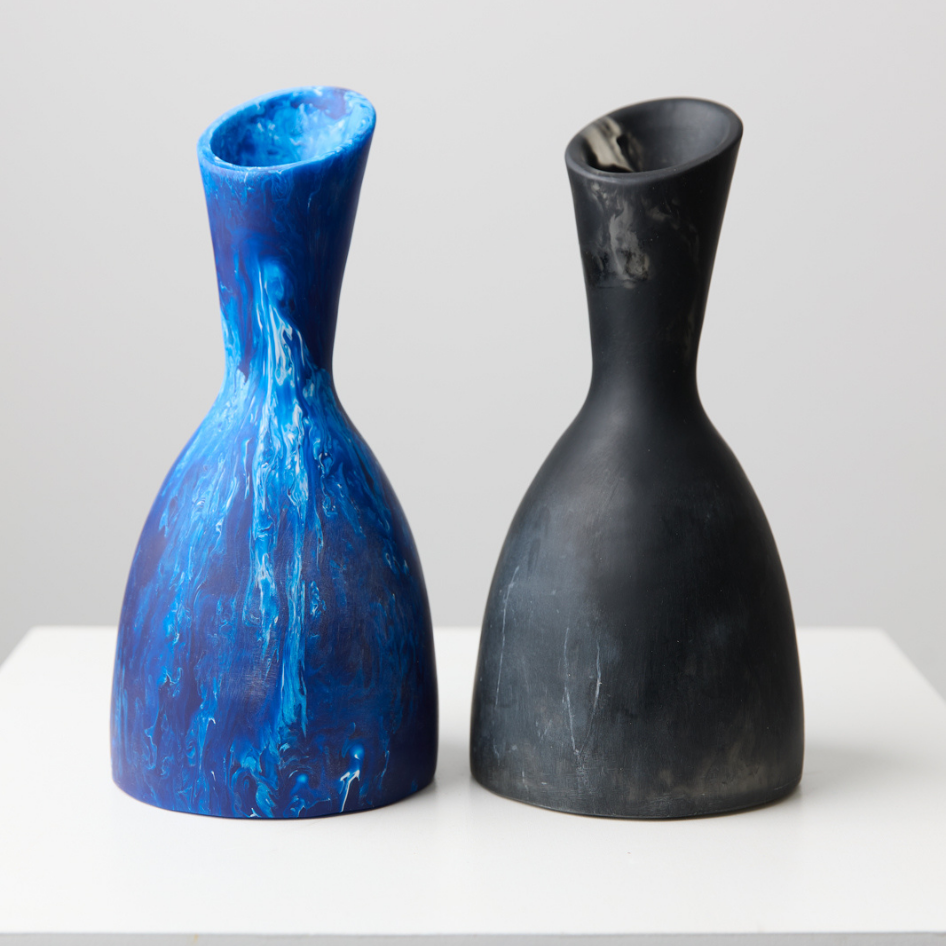 Resin Vase Black