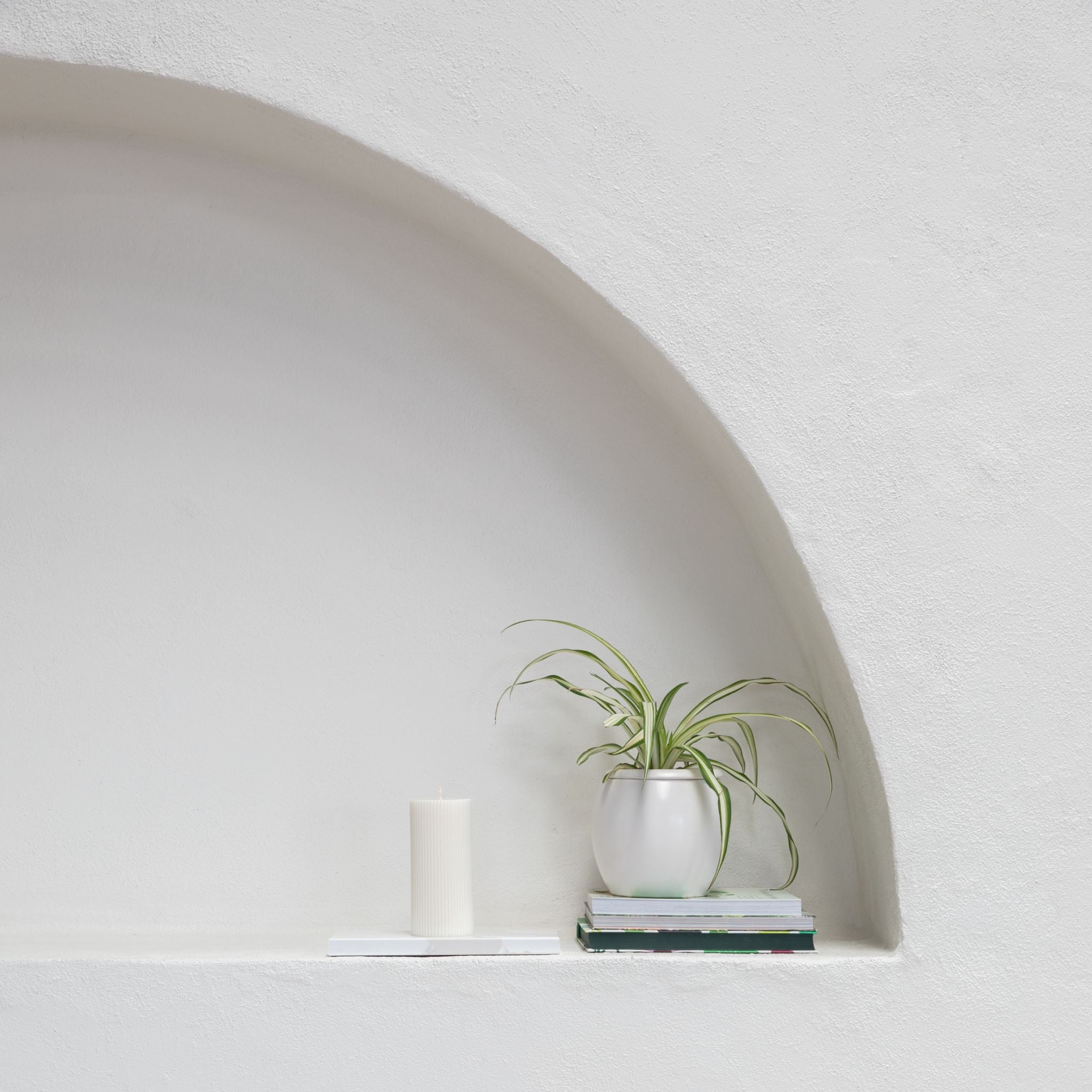 Wide Ridge Ribbed Pillar Soy Wax Candle Medium