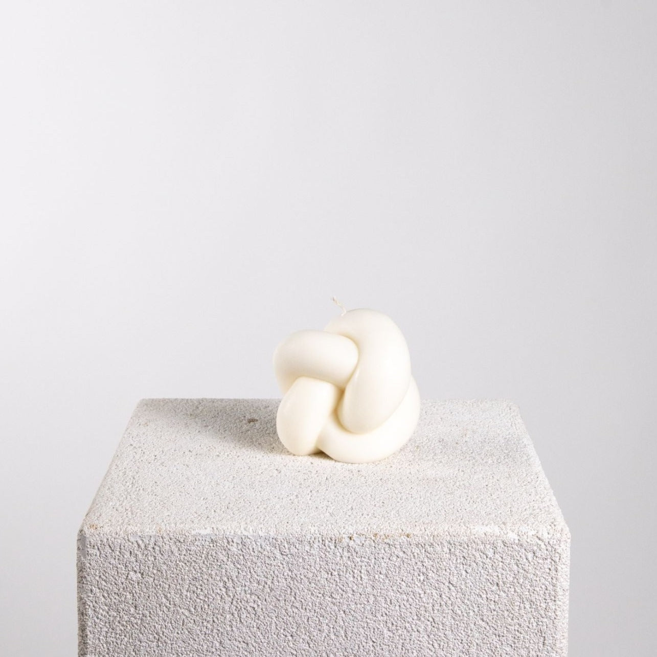 Knot Sculptural Soy Wax Candle Collection