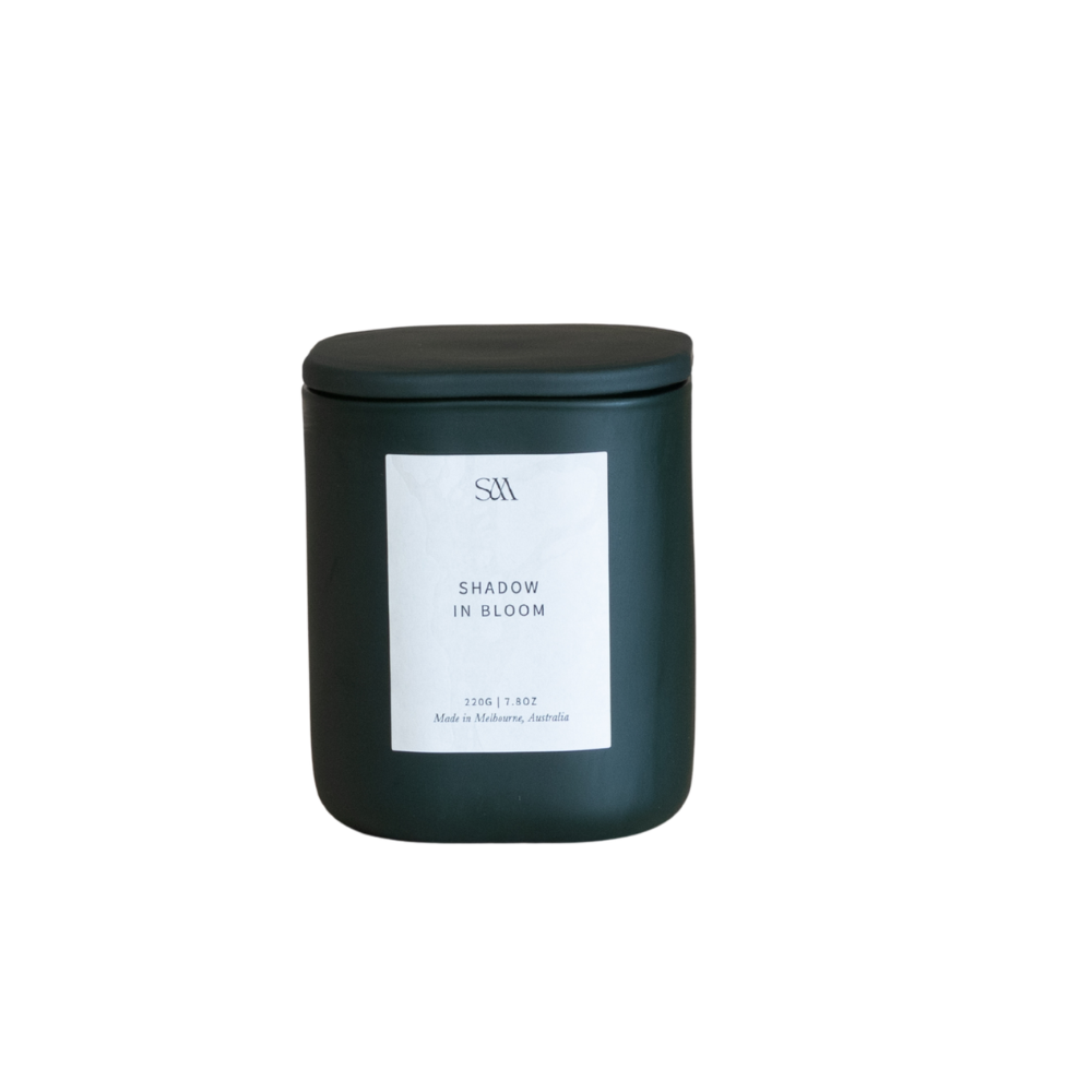 Signature Collection Candle Shadow In Bloom 220g