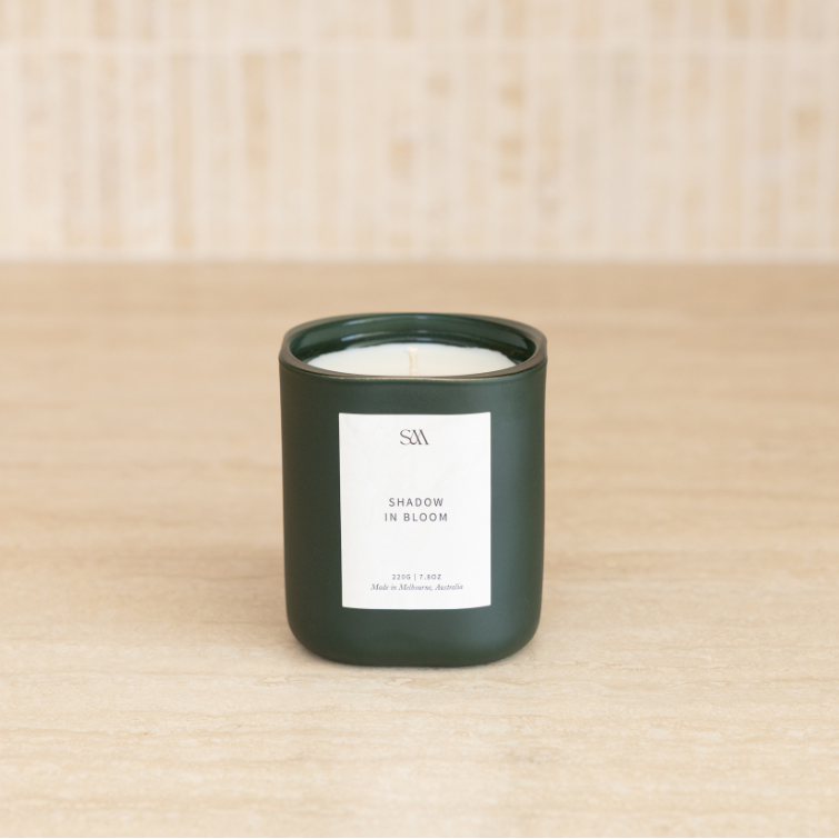 Signature Collection Candle Shadow In Bloom 220g