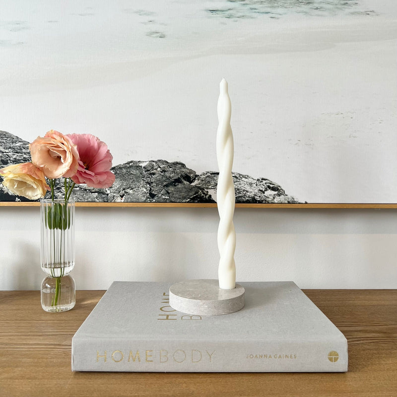 Clamshell™ Quartz Round Single Candle Holder | Aureliia Collection