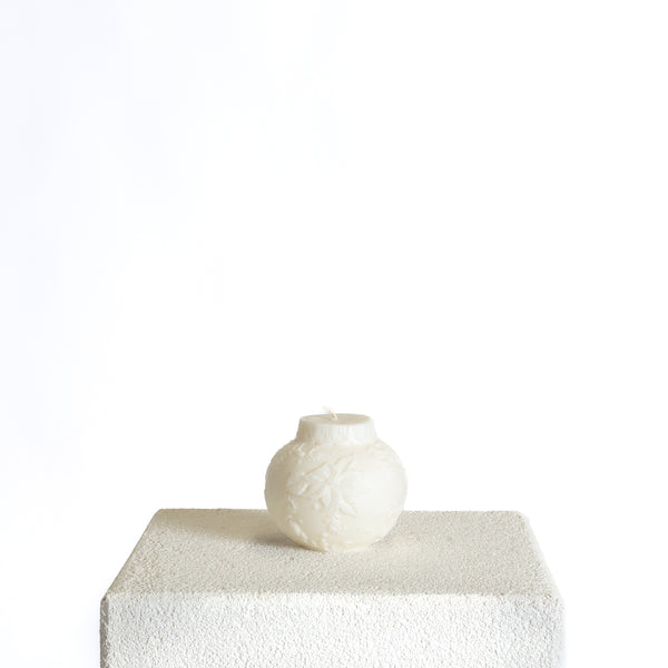 Christmas Bauble Sculptural Soy Wax Candle | Candle, Christmas | Studio McKenna